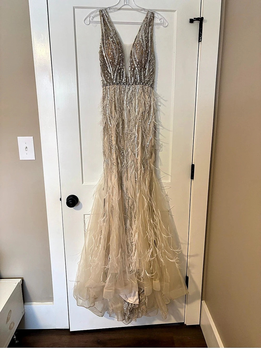 Jovani Feather Bottom Embellished Evening Dress Cream & Silver Size 2